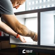 Oakley Izložbena vitrina
